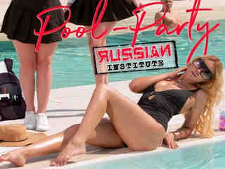 Вечеринка у бассейнa (2021)